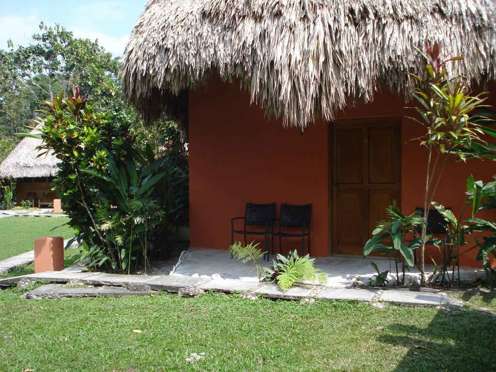 Hotel Jaguar Inn Tikal Zimmer foto